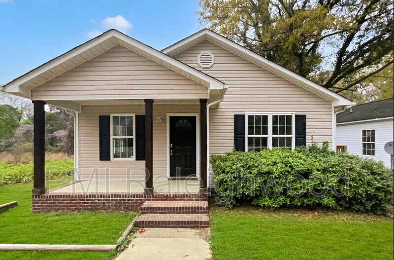 414 Longfellow St in Fuquay Varina, NC - Building Photo