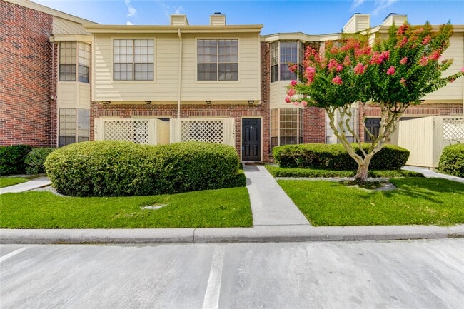 property at 2121 El Paseo St