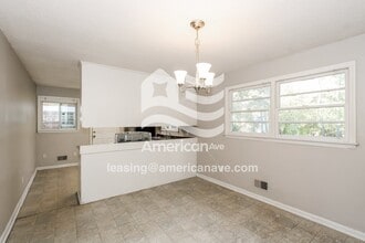 321 Briercliff Dr in Columbia, SC - Foto de edificio - Building Photo