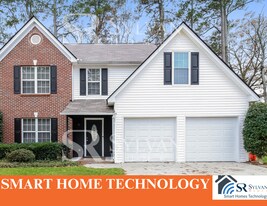 380 Oakland Pl Dr in Lawrenceville, GA - Building Photo