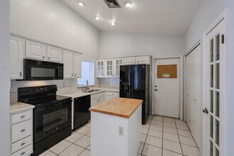 1822 E Bluefield Ave in Phoenix, AZ - Building Photo - Building Photo