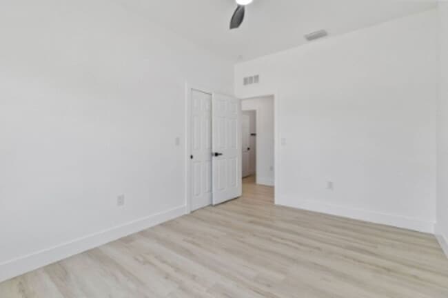 8251 Dimstead St in Port Charlotte, FL - Building Photo - Building Photo