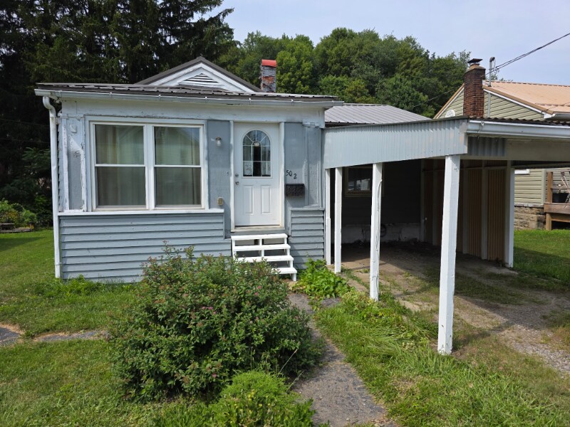 502 Graffius Ave in Punxsutawney, PA - Building Photo