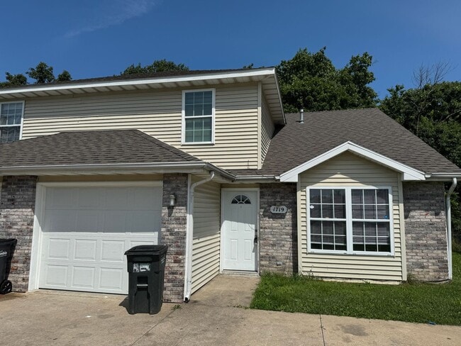 property at 1719-1719 Hanover Blvd