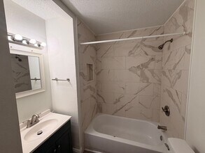 1538 Mansfield Dr in Marrero, LA - Building Photo - Building Photo