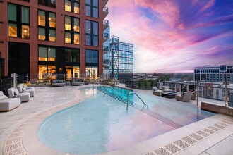 Kingston in Charlotte, NC - Building Photo - Building Photo
