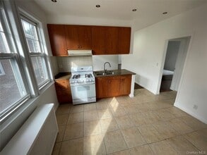26 Crotty Ave in Yonkers, NY - Building Photo - Building Photo