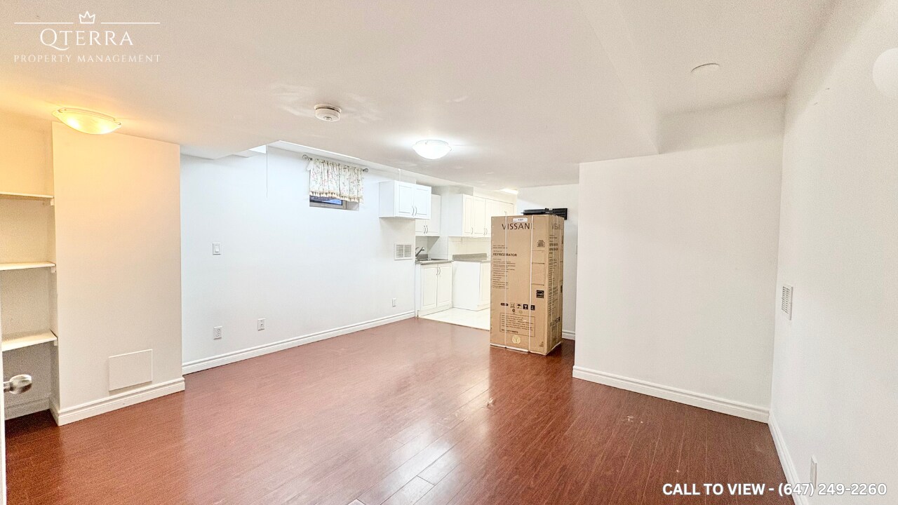 328 Williamson Dr W in Ajax, ON - Building Photo