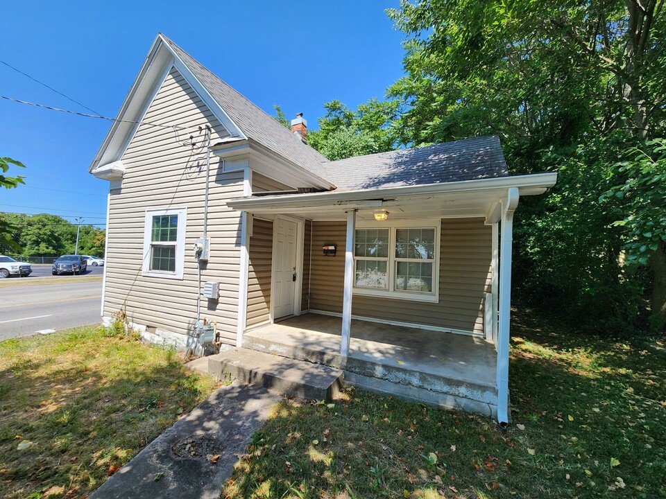 2354 N Pierce Ave in Springfield, MO - Foto de edificio