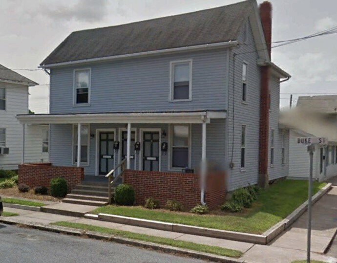 2 Duke St, Unit C in Hershey, PA - Building Photo