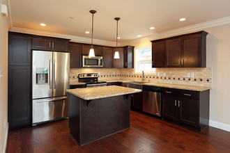 Kings Point Townhomes in Harrisburg, PA - Building Photo - Interior Photo