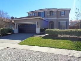 1326 Paddington Way in Plumas Lake, CA - Building Photo