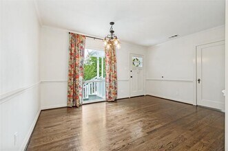 8811 Santa Clara Dr in Dallas, TX - Building Photo - Building Photo