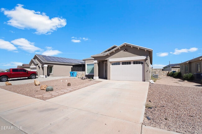 11629 Flor Achillea in Socorro, TX - Building Photo - Building Photo