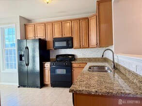 2336 Edward Stec Blvd in Edison, NJ - Building Photo - Building Photo