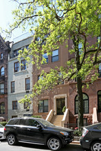 46 W 75th St in New York, NY - Building Photo - Building Photo