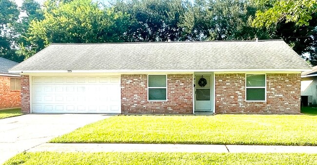 property at 1202 E Princeton Ln
