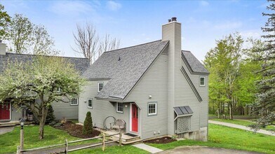 32 Eagle Nest Rd in Manchester, VT - Building Photo - Building Photo