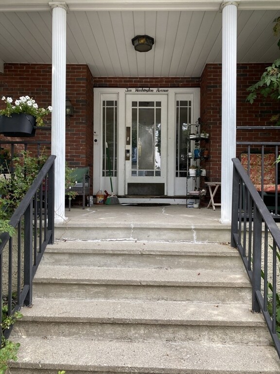 10 Washington Ave in Waltham, MA - Building Photo - Building Photo