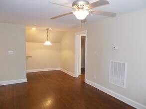 216 Thomas Terrace, Unit B in Lebanon, TN - Building Photo - Building Photo