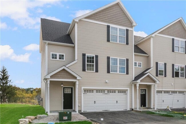 1401 Hunting Hill Dr