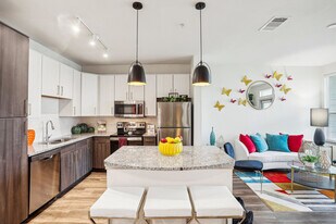 Vista at Southwinds in Baytown, TX - Building Photo