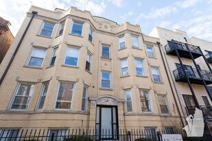 3750 N Wilton Ave, Unit Unit 4 in Chicago, IL - Building Photo