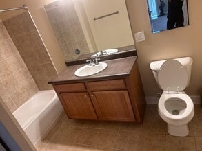 2684 Hibiscus Way in Dayton, OH - Building Photo - Building Photo