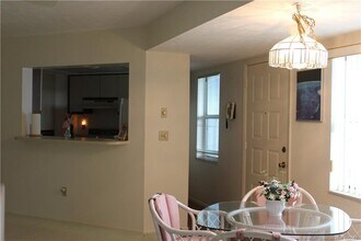 3212 SE Aster Ln in Stuart, FL - Building Photo - Building Photo