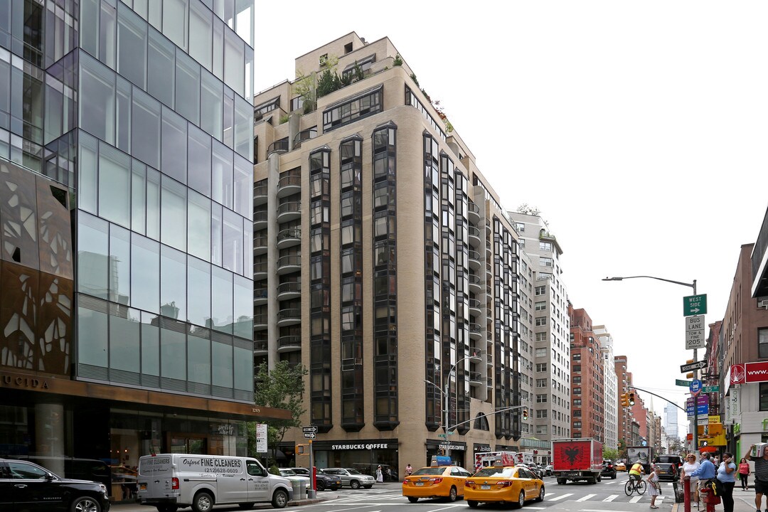 The Ventana in New York, NY - Building Photo