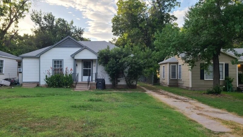 2613 Alexander Ave in Waco, TX - Building Photo