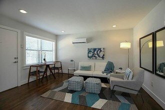 1218 Jackson Blvd-Unit -4 in Houston, TX - Building Photo - Building Photo