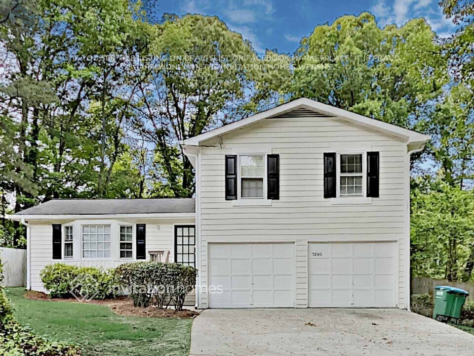 3246 Bruckner Blvd SW in Snellville, GA - Foto de edificio