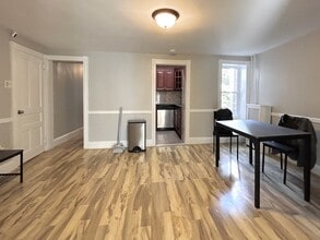 147 Pensdale St in Philadelphia, PA - Building Photo - Building Photo