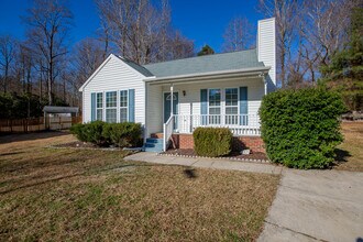 304 Holly Pines Ct in Holly Springs, NC - Building Photo - Building Photo