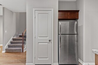 128 Artesian Way in Roman Forest, TX - Building Photo - Building Photo