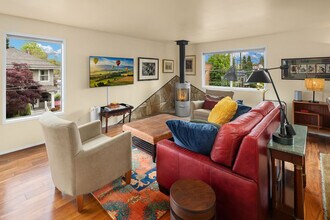401 W Galer St in Seattle, WA - Building Photo - Building Photo