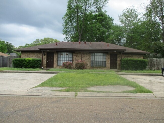 property at 1127 Sybil Dr