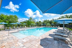 7645 SW Lucy Ln in Stuart, FL - Building Photo