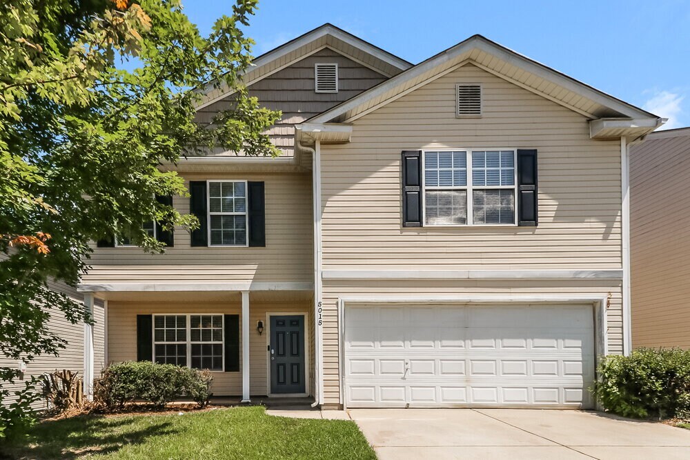 5015 Patricia Ann Ln in Charlotte, NC - Building Photo