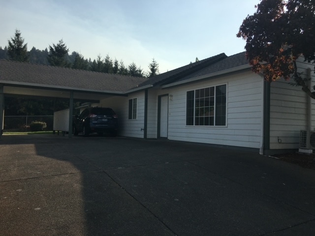 property at 2543 E Main St