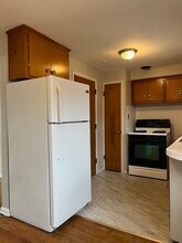 2307 Noble Rd, Unit 2 in Cleveland Heights, OH - Building Photo - Building Photo