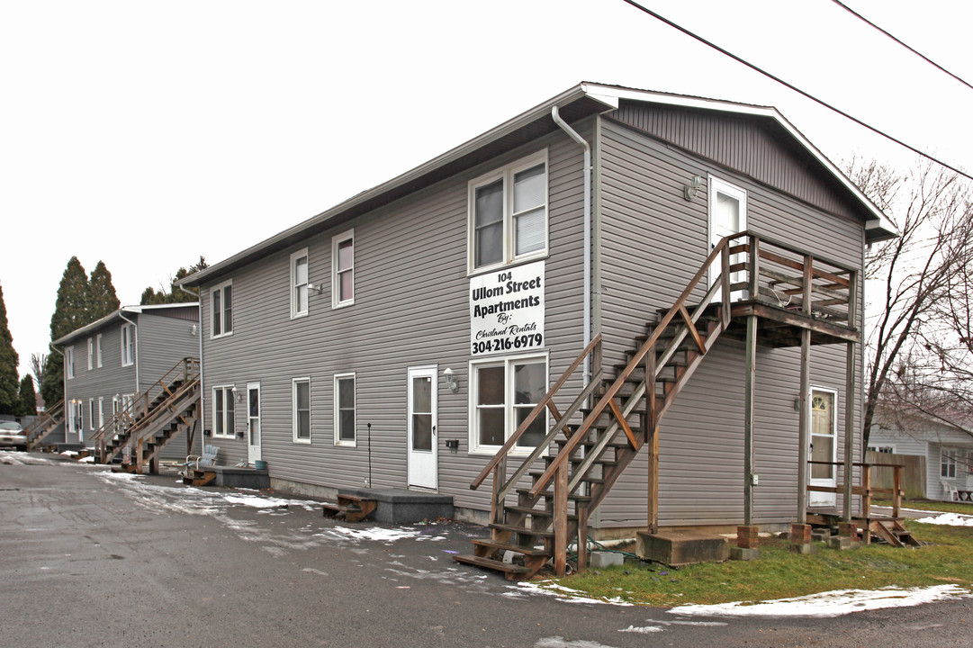 104 Ullom St in Fairmont, WV - Building Photo