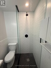 1-101 Triller Ave in Toronto, ON - Building Photo - Building Photo