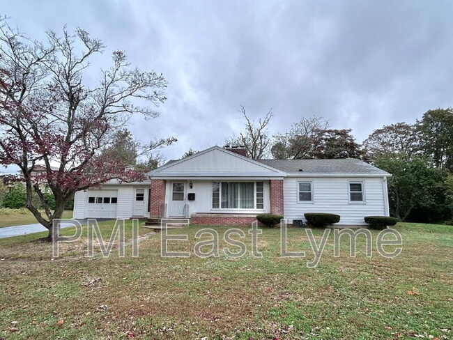 22 Whitewood St