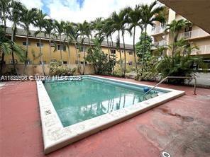1085 W 68th St in Hialeah, FL - Building Photo - Building Photo