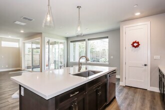 11905 Montron Wy in Rancho Cordova, CA - Building Photo - Building Photo