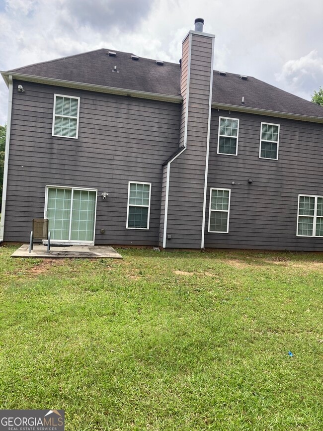 1013 Fellowship Rd in Fairburn, GA - Building Photo - Building Photo