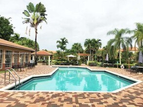 10709 Cleary Blvd in Plantation, FL - Building Photo - Building Photo