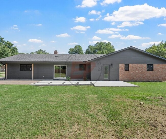 1190 Greenwood Ln in Waco, TX - Building Photo - Building Photo